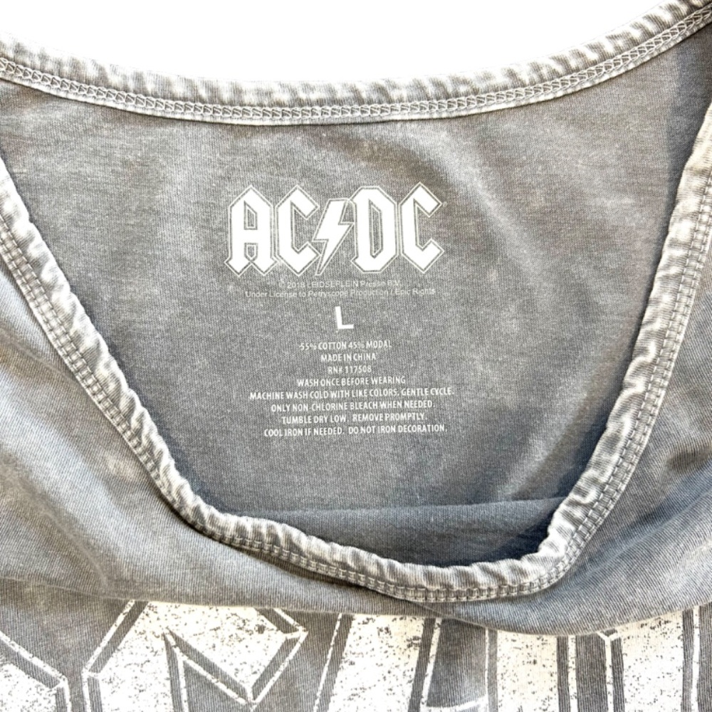 AC/DC women’s top large grey modal cotton fringe graphic tee rock band 80s 90s - Picture 4 of 4